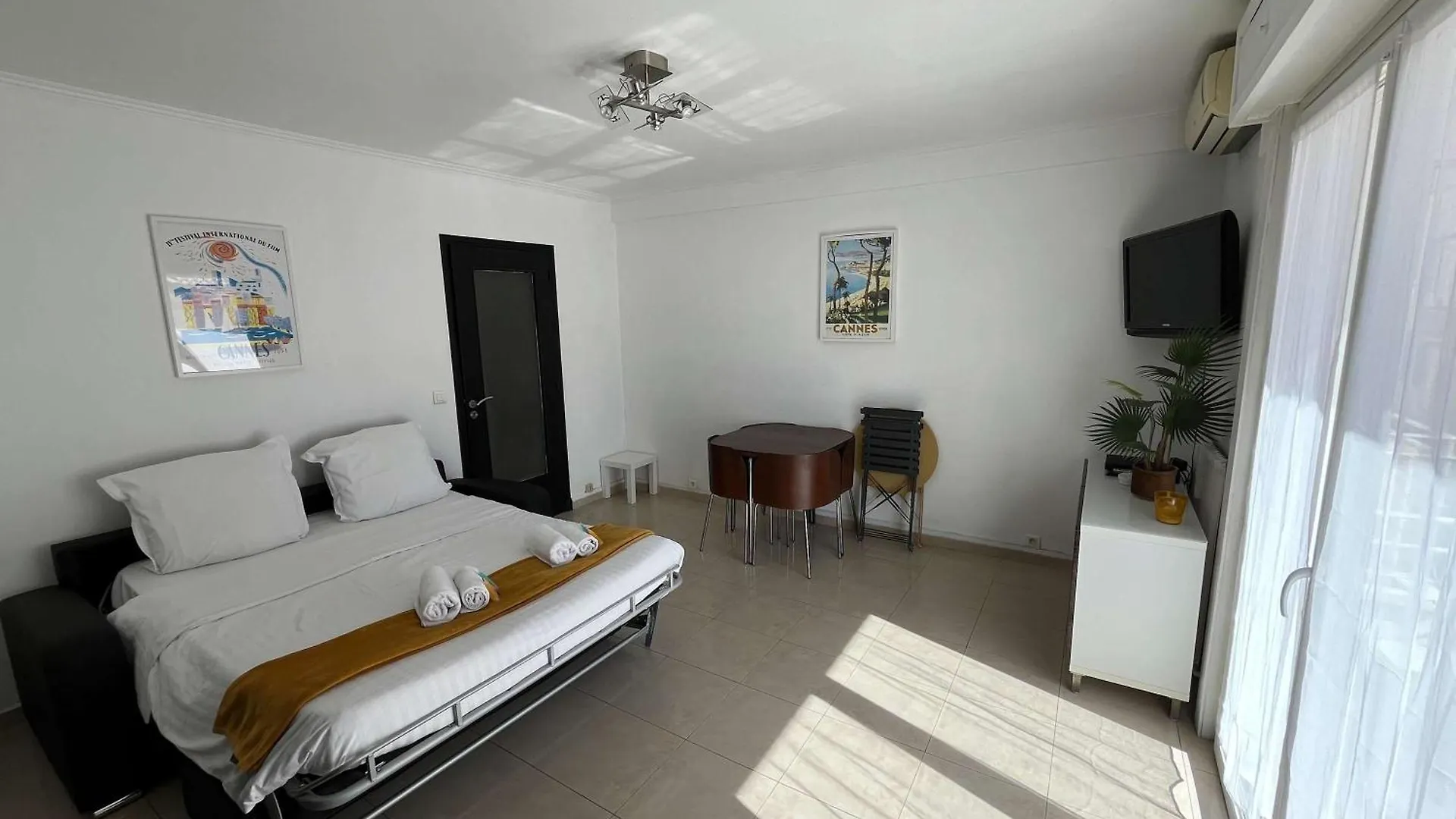 C067-Beau Studio A 100 M Des Plages Et Proche Palais Cannes 0*,